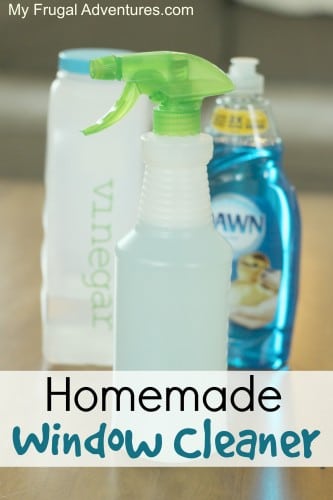 Homemade Glass Cleaner with Vinegar! {miracle cleaner}