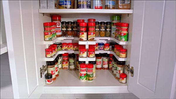How to organize your spice cabinet
