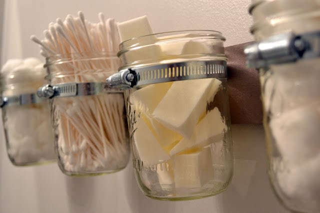 Pin Mason Jar Storage to your DIY Board